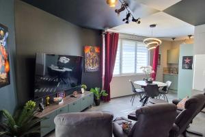 Studio 68 Proche Basel Home Cinéma & Confort