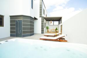 Casa Victoria - By AZ Rentals