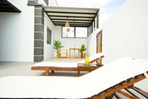 Casa Victoria - By AZ Rentals