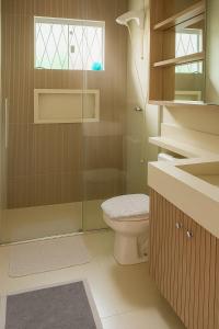 Casa espaçosa e bem localizada