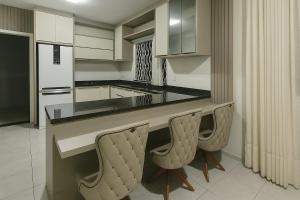 Casa espaçosa e bem localizada