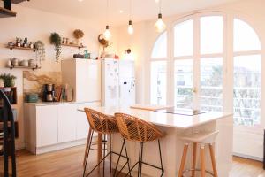 Spacious stay in Suresnes ideal for families!