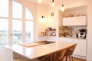 Spacious stay in Suresnes ideal for families!