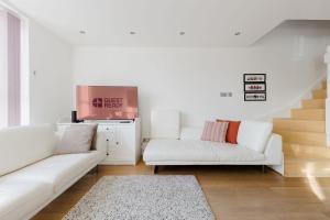 GuestReady - Riverside Retreat in Wapping