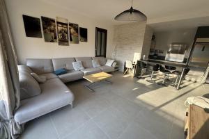 Spacious apartment in Nice with balcony