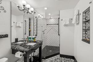 Bear Claw 104 - Ski-in Ski-out Condo!