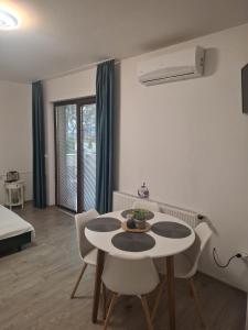 Garsoniera zona ISU Bistrita