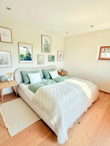 Seehaus 22- Lake house with private beach