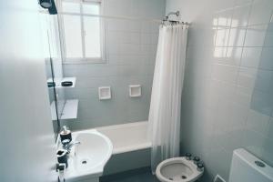 Check and Home - Balcarce - 4 Huéspedes a 100Mts del Mar