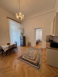 Cozy Apartment in Old Town Tbilisi