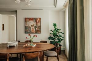 Claridge House by SLO