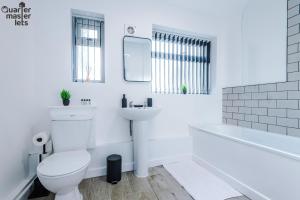 3x Bedroom Apartment that Sleeps 6x with Ample Parking