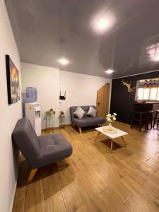 Alojamiento casa Valencia en el centro de Filandia, Quindío