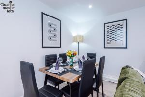 3x Bedroom Apartment that Sleeps 6x with Ample Parking