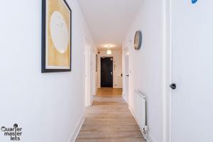 3x Bedroom Apartment that Sleeps 6x with Ample Parking