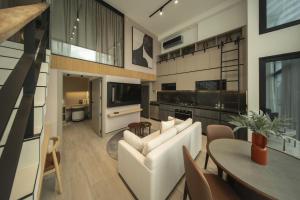 Urban 2-Bedroom Apartment in Central Area