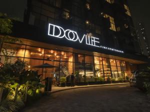 Stylish 2-Bedroom Apartment Near the park Omar