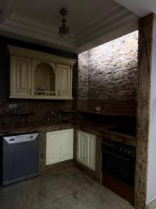 Apartment Salon Moma Lux