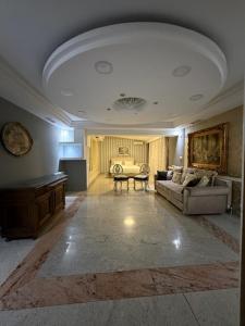 Apartment Salon Moma Lux