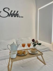 180 jacuzzi with Acropolis sunset view