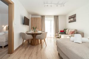 Ski Mountain Apartamenty - Wypożyczalnia - Ski Bus