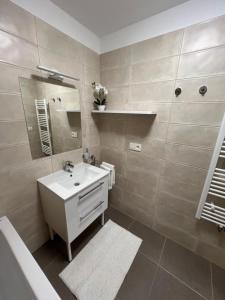 Die LUX Modern and Cozy Apartment with Free Parking