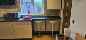 Cosy Studio Quest House