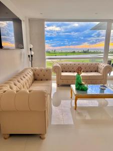 Apartamento de lujo con vista al mar en Karibana