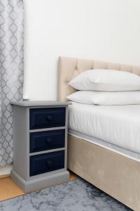 Modern 3-Bed Home - Free Parking -12 min to Central London