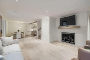 Old Town Luxe Retreat- Walk to Main Hottub- Casita 173