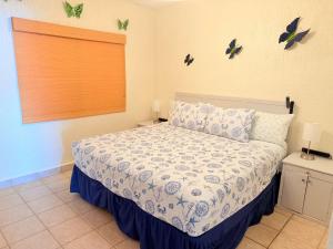 Princesa 3BR 2BA OV Penthouse- 502D