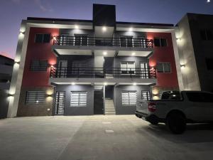 Roma departamento 3 ambientes cochera y parrilla