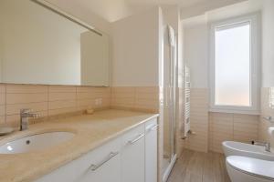 Accommodation with free parking near to the centre