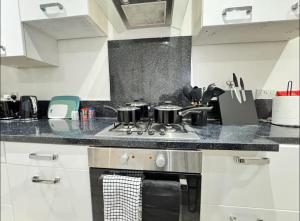 3 Bed Stay for Families, Groups And Contractors