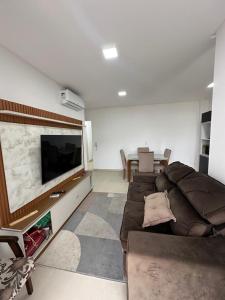 Apartamento em Camboriú com Piscina Ótima Localização