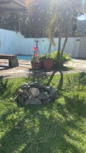 Casa azul perto do centro e caminho das praias agrestes