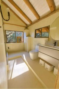 Beachfront house for 20 people