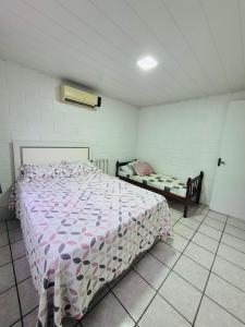 Cabana Amarela Guarda do Embaú