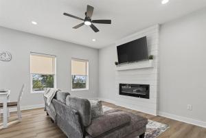 Modern Farmhouse Retreat in Urbandale