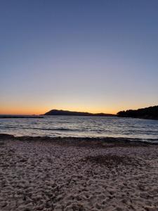 Beau studio rénové tout confort