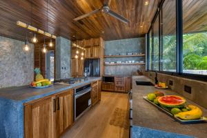 HR2 Oceanview Design Luxury Villa