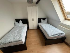 Ferienwohnung und Monteurzimmer Nähe Leuna, Merseburg, Halle und Leipzig