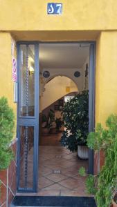 BED FOR 4. TYPICAL QUIET AND AUTHENTIC AREA