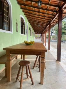 Casa com piscina no centro da serra do cipó