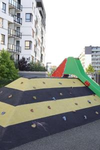 Cosy Modern Flat - Balcony & Cinema
