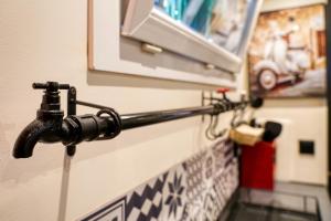 Paris-Eiffel, bienvenue -terrasse -Netflix