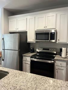 2BR Townhome in Valdosta Private Convenient Spacious