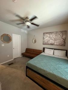 2BR Townhome in Valdosta Private Convenient Spacious