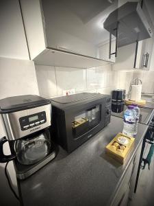 Modern Studio with Free Parking Near City Airport and ExCeL