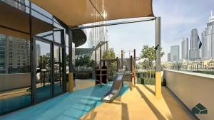 2BR Next to Burj Khalifa& Dubai Mall in Grande Residence